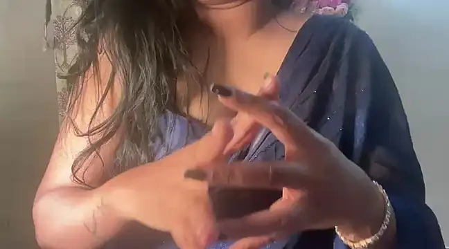 Winterblue  online show from February 15, 2025, 3:31 am