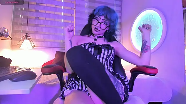 Ghosty Doll online show from May 7, 2026, 7:19 pm