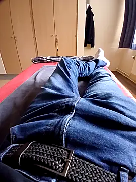 Snapshot of pascalino100 chatting on February 21, 2026, 10:49 am pascalino100 online show from February 21, 2026, 10:49 am