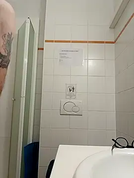 Snapshot of pascalino100 chatting on February 24, 2026, 7:06 am pascalino100 online show from February 24, 2026, 7:06 am