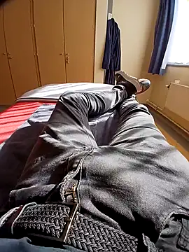 Snapshot of pascalino100 chatting on March 18, 2026, 9:56 am pascalino100 online show from March 18, 2026, 9:56 am