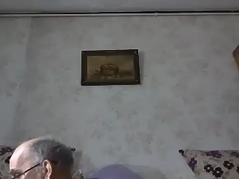 Snapshot of mariusica1@xh chatting on December 26, 2024, 9:55 am mariusica1xh online show from December 26, 2024, 9:55 am
