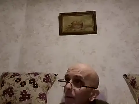 Snapshot of mariusica1@xh chatting on January 6, 2025, 7:24 pm mariusica1xh online show from January 6, 2025, 7:24 pm