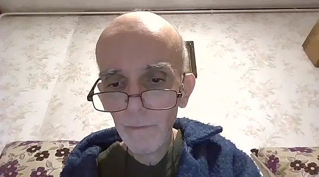 Snapshot of mariusica1@xh chatting on February 8, 2025, 4:57 am mariusica1xh online show from February 8, 2025, 4:57 am