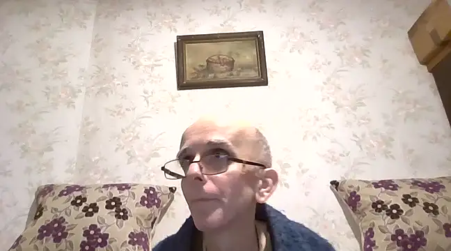 Snapshot of mariusica1@xh chatting on February 11, 2025, 9:03 pm mariusica1xh online show from February 11, 2025, 9:03 pm