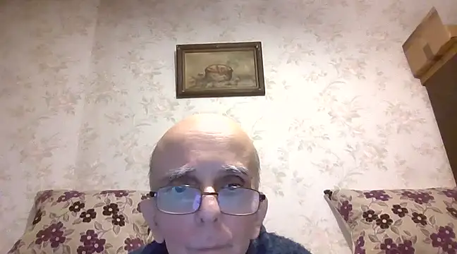 Snapshot of mariusica1@xh chatting on February 18, 2025, 8:47 pm mariusica1xh online show from February 18, 2025, 8:47 pm