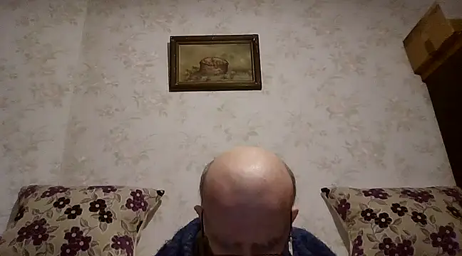 Snapshot of mariusica1@xh chatting on February 19, 2025, 6:54 pm mariusica1xh online show from February 19, 2025, 6:54 pm
