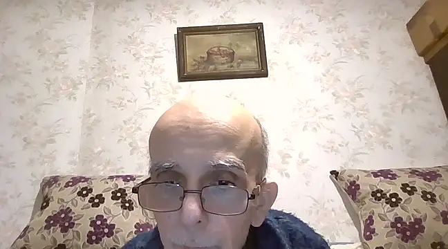 Snapshot of mariusica1@xh chatting on February 25, 2025, 11:11 pm mariusica1xh online show from February 25, 2025, 11:11 pm