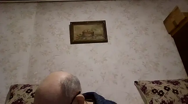 Snapshot of mariusica1@xh chatting on March 1, 2025, 6:43 pm mariusica1xh online show from March 1, 2025, 6:43 pm
