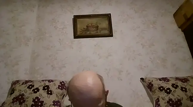 Snapshot of mariusica1@xh chatting on March 13, 2025, 1:54 am mariusica1xh online show from March 13, 2025, 1:54 am