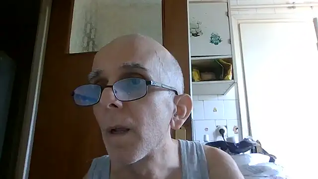 mariusica1xh online show from June 14, 2026, 2:30 pm