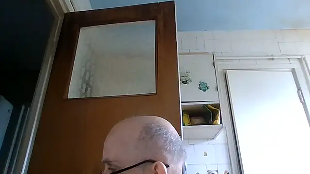 mariusica1xh online show from June 16, 2026, 2:52 pm