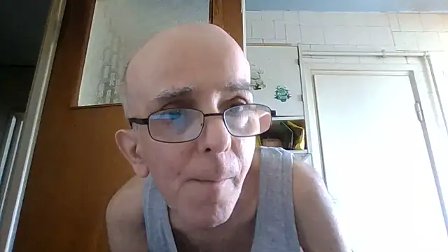 mariusica1xh online show from June 17, 2026, 6:38 am
