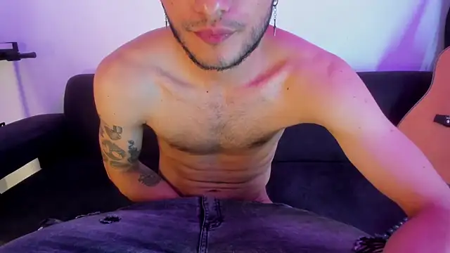 Henrikk senn online show from November 27, 2025, 2:19 pm