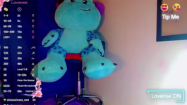 Snapshot of nicol_gill_ chatting on January 15, 2025, 11:32 am nicol gill online show from January 15, 2025, 11:32 am