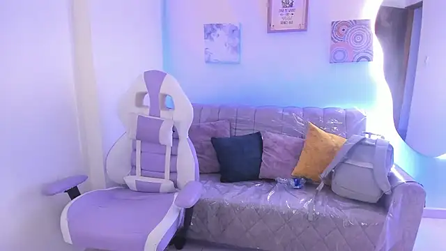 Charlotte cowell sub1  online show from February 4, 2026, 5:30 pm