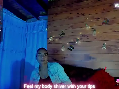 Snapshot of mykaelahoney chatting on October 11, 2025, 5:17 am mykaelahoney online show from October 11, 2025, 5:17 am