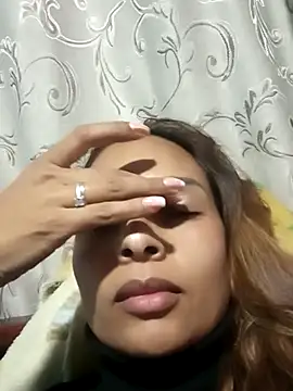 mykaelahoney online show from November 6, 2025, 12:33 am