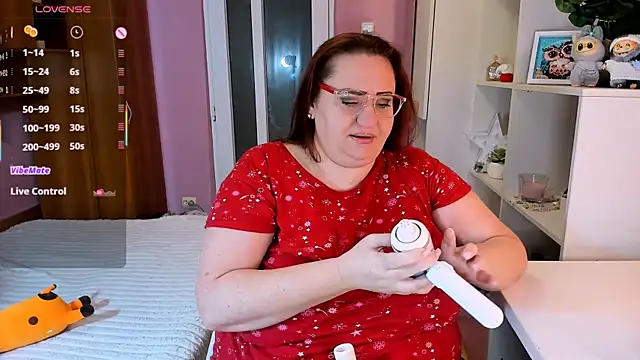 lovely adelle online show from December 22, 2025, 5:54 pm