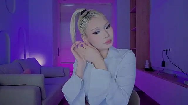 Snapshot of RileyMee chatting on September 23, 2025, 12:52 pm RileyMee online show from September 23, 2025, 12:52 pm