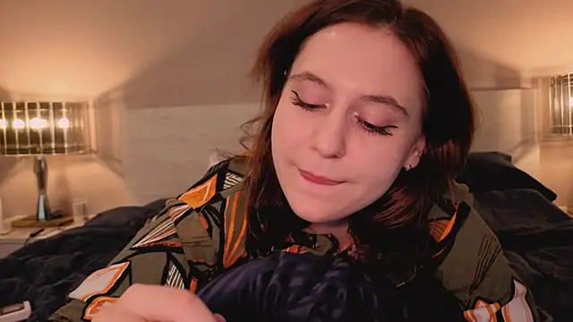 Snapshot of Diana_Flower chatting on November 2, 2025, 2:47 am Diana Flower online show from November 2, 2025, 2:47 am