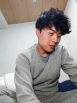 whitebriefboy online show from February 27, 2025, 3:15 pm