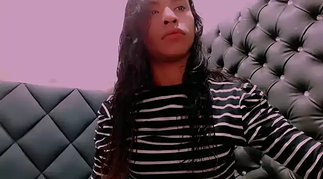 danna veryhot  online show from March 6, 2025, 1:03 pm