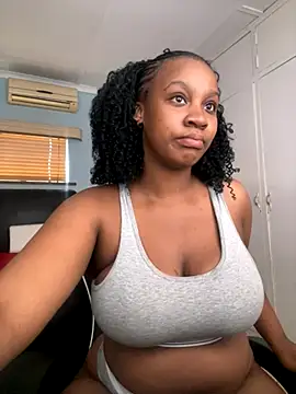 Candy Love 18 online show from September 25, 2025, 6:39 am