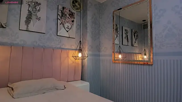 Snapshot of Annie_Cute18_ chatting on November 19, 2025, 10:21 pm Annie Cute18 online show from November 19, 2025, 10:21 pm