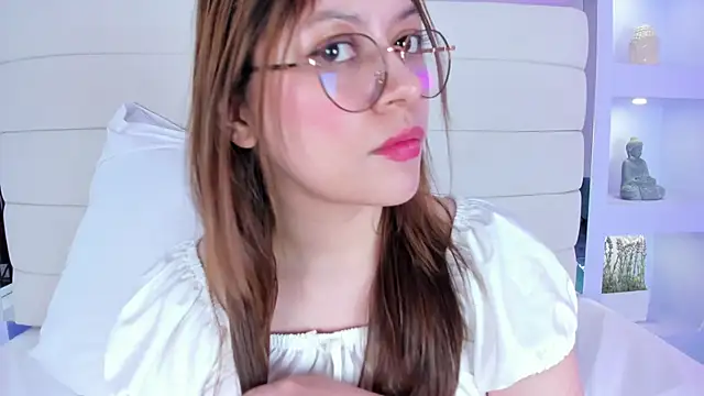 Lanna18 online show from January 28, 2025, 5:46 pm