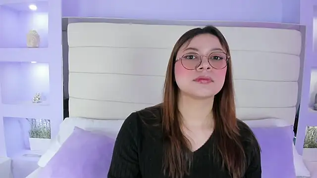 Lanna18 online show from February 17, 2025, 11:55 am