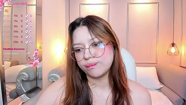 Lanna18 online show from February 21, 2025, 2:59 pm