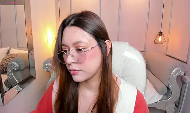 Lanna18 online show from October 2, 2025, 11:50 am