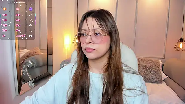 Lanna18 online show from October 17, 2025, 11:57 am