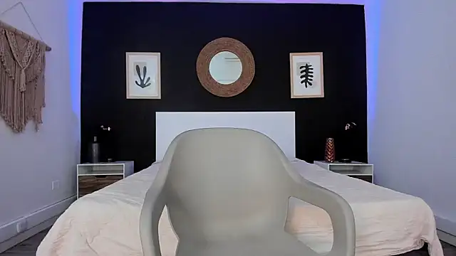 Sabriina   online show from January 21, 2025, 1:43 pm