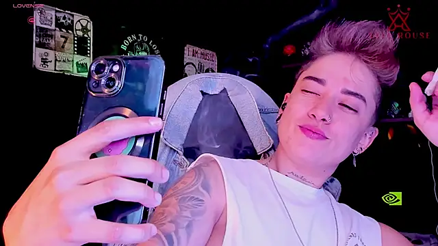 Snapshot of AxelRouse_1 chatting on September 26, 2025, 6:34 pm AxelRouse 1 online show from September 26, 2025, 6:34 pm