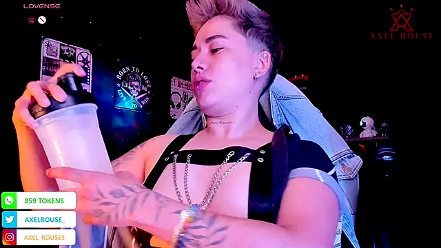 Snapshot of AxelRouse_1 chatting on September 30, 2025, 3:28 pm AxelRouse 1 online show from September 30, 2025, 3:28 pm