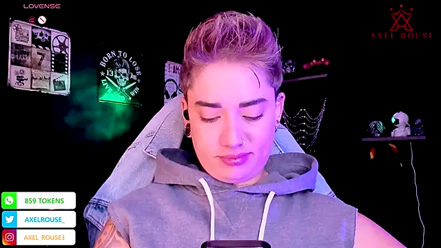 Snapshot of AxelRouse_1 chatting on October 4, 2025, 3:10 pm AxelRouse 1 online show from October 4, 2025, 3:10 pm