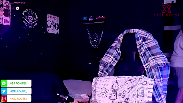 Snapshot of AxelRouse_1 chatting on October 8, 2025, 4:37 pm AxelRouse 1 online show from October 8, 2025, 4:37 pm