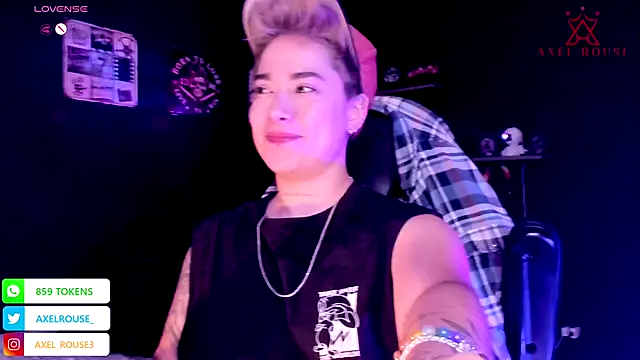 Snapshot of AxelRouse_1 chatting on October 17, 2025, 7:27 pm AxelRouse 1 online show from October 17, 2025, 7:27 pm