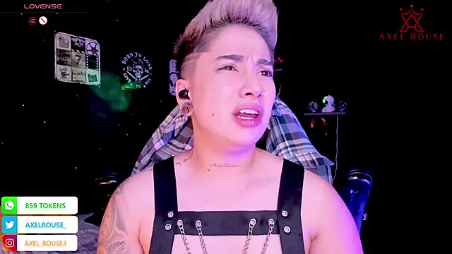 Snapshot of AxelRouse_1 chatting on October 23, 2025, 11:24 pm AxelRouse 1 online show from October 23, 2025, 11:24 pm