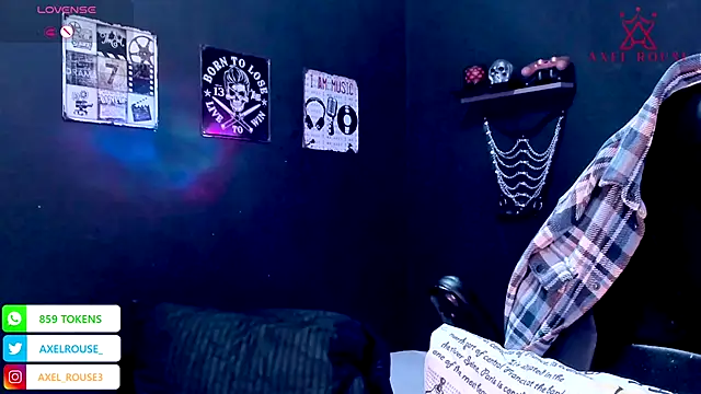 Snapshot of AxelRouse_1 chatting on October 24, 2025, 1:07 pm AxelRouse 1 online show from October 24, 2025, 1:07 pm