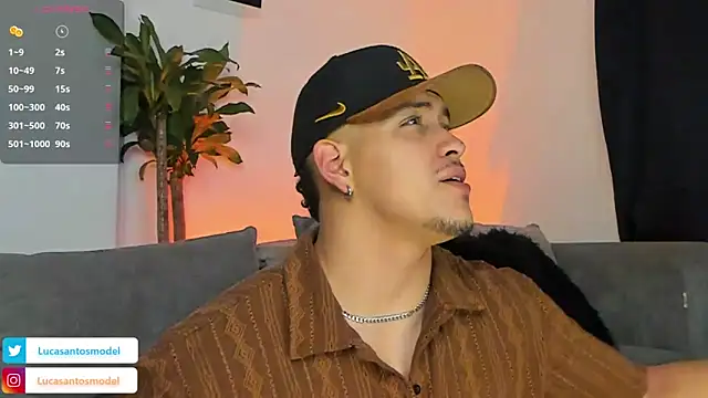 Snapshot of lucasanto_ chatting on March 7, 2025, 6:13 am lucasanto online show from March 7, 2025, 6:13 am