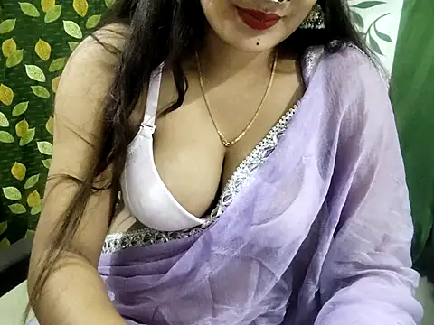 Snapshot of Aarvi_Arora chatting on February 8, 2025, 11:44 am Aarvi Arora online show from February 8, 2025, 11:44 am