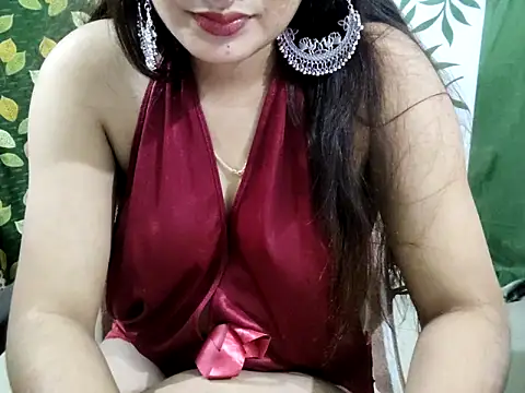 Snapshot of Aarvi_Arora chatting on February 17, 2025, 8:52 am Aarvi Arora online show from February 17, 2025, 8:52 am