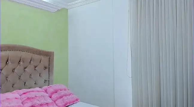 Snapshot of Luciluu20 chatting on January 21, 2025, 9:36 pm Luciluu20 online show from January 21, 2025, 9:36 pm