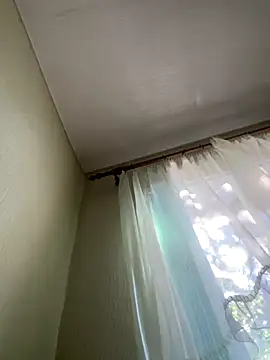 Strawberryyyyik online show from September 15, 2025, 6:35 am