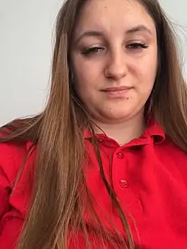 Strawberryyyyik online show from October 2, 2025, 10:22 am