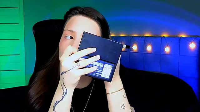 Stacy Gonzales  online show from December 5, 2024, 6:21 am