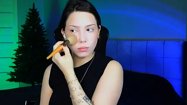 Stacy Gonzales  online show from December 18, 2024, 6:21 am